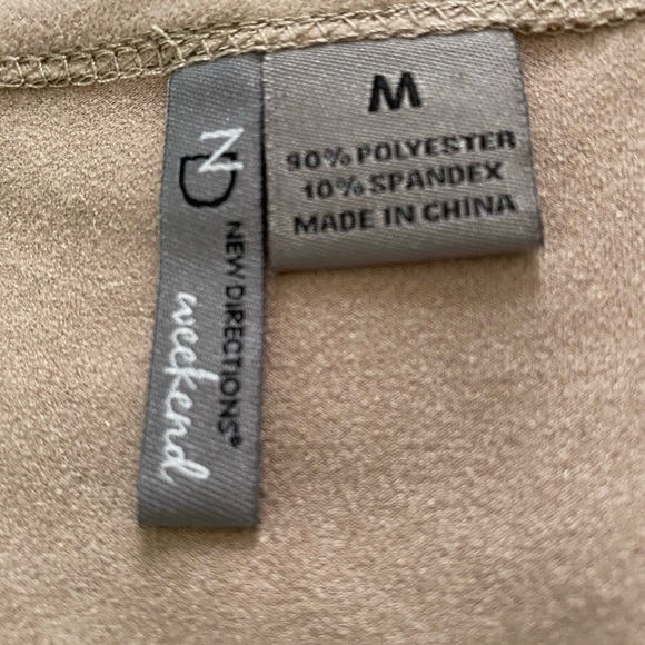 New Directions weekend Vest - Picture 1 of 3